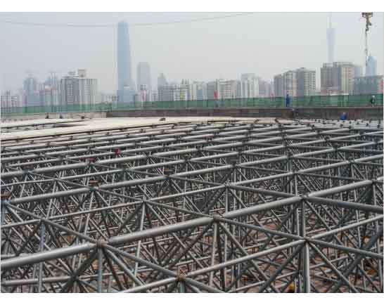 满洲里新建铁路干线广州调度网架工程